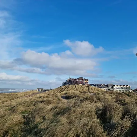 Holiday home Blue Wave Egmond aan Zee